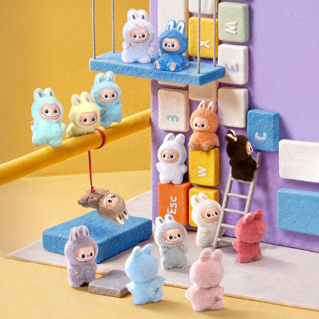 Labubu THE MONSTER PIN FOR LOVE - G-3